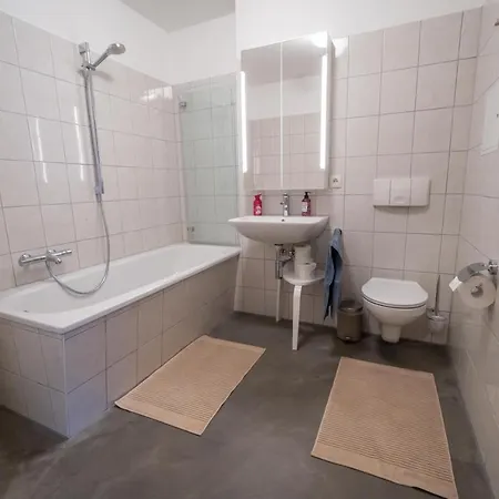 Fullhouse - - L12 - 2 Single Beds - Nespresso - Smarttv *