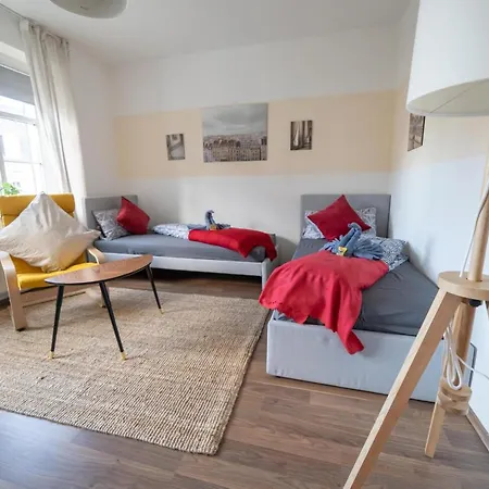 Fullhouse - - L12 - 2 Single Beds - Nespresso - Smarttv *