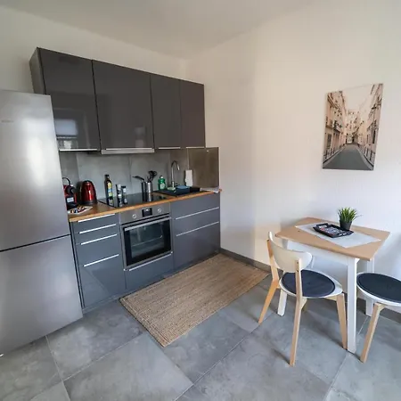 Appartement Fullhouse - - L12 - 2 Single Beds - Nespresso - Smarttv