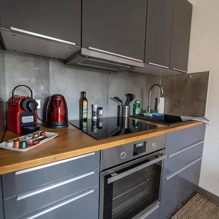 Fullhouse - - L12 - 2 Single Beds - Nespresso - Smarttv