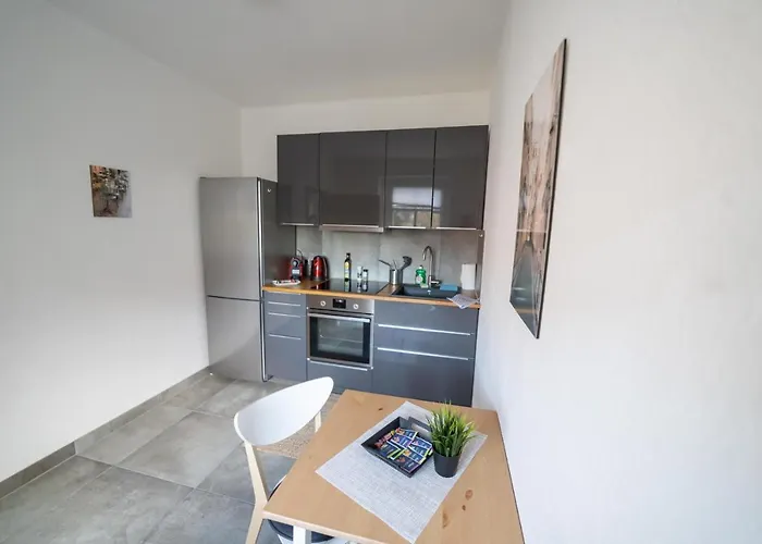 Fullhouse - - L12 - 2 Single Beds - Nespresso - Smarttv * اتسوكو